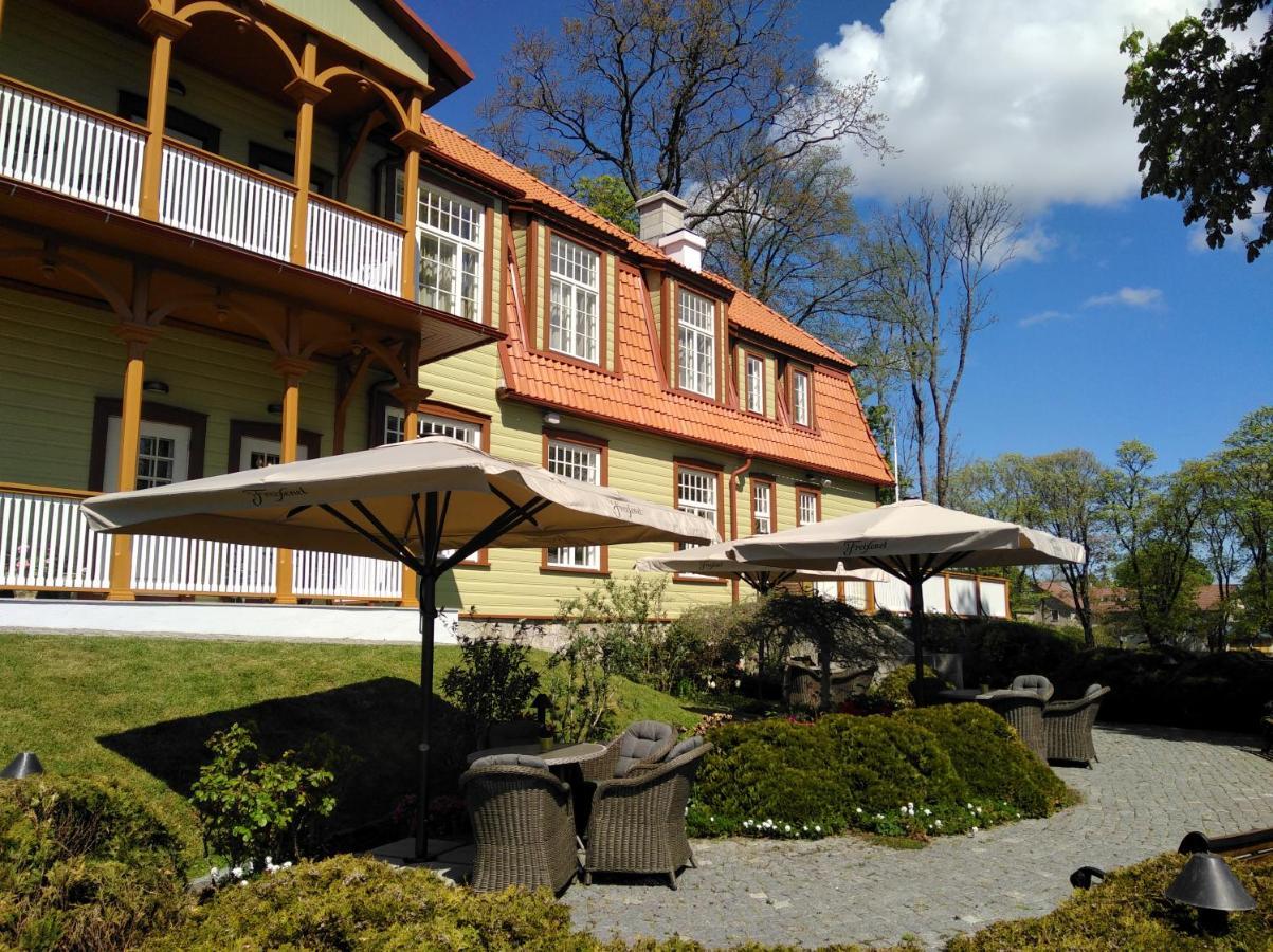 Ekesparre Boutique Hotel Kuressaare Exteriör bild