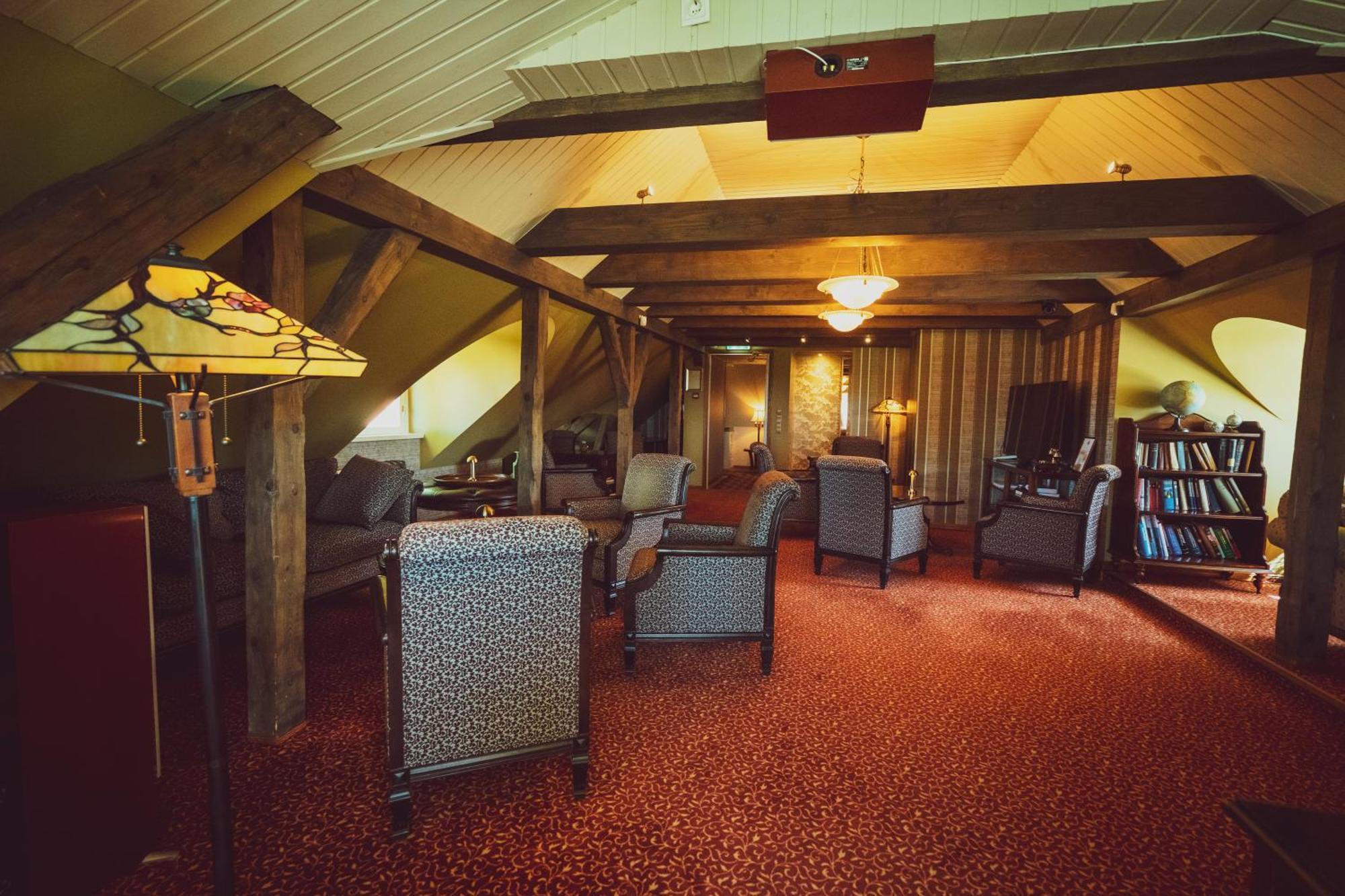 Ekesparre Boutique Hotel Kuressaare Exteriör bild