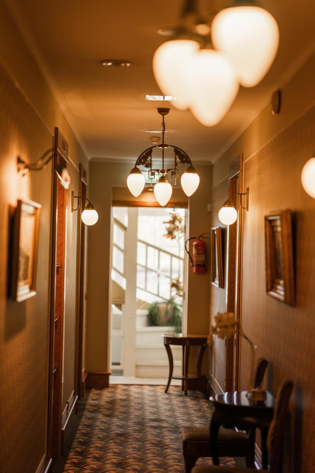 Ekesparre Boutique Hotel Kuressaare Exteriör bild