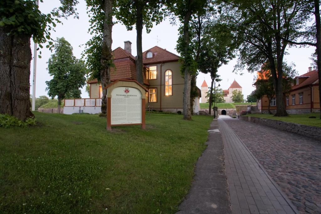 Ekesparre Boutique Hotel Kuressaare Exteriör bild